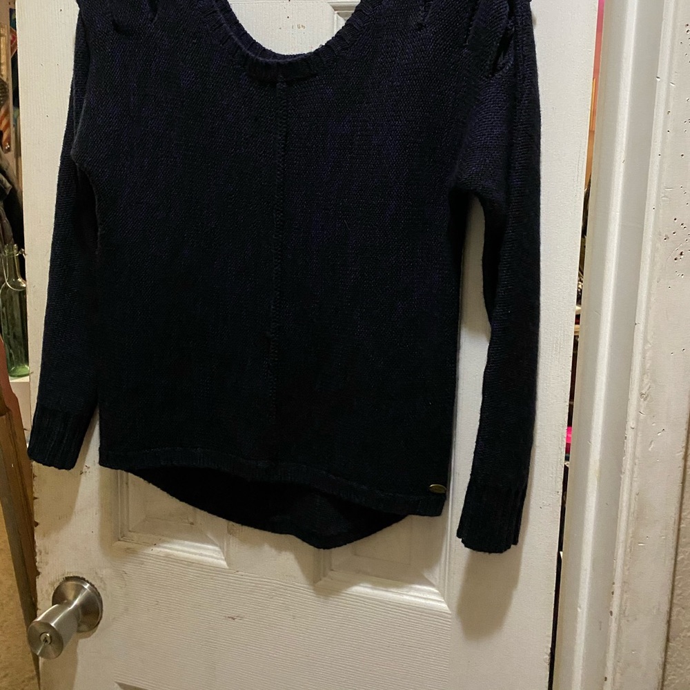 COLD SHOULDER SWEATER